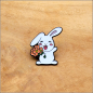 Preview: Pin "Fröhlicher Hase mit Blumen"