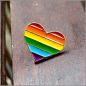 Preview: Pin "Regenbogenherz"