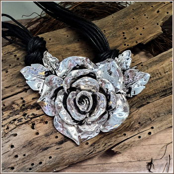 Collier "Große Rose Extravaganza"