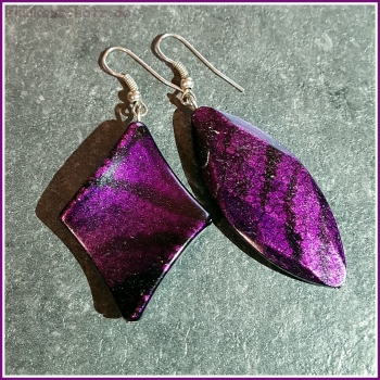 Schmuckset in Schwarz-Violett