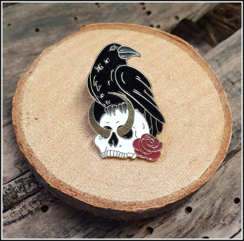 Pin "Rabe, Rose, Totenkopf"