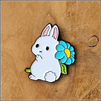 Pin "Hase mit blauer Blume"