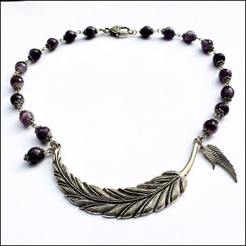 Collier "Amethystfeder"