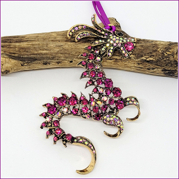 Großer Dekoanhänger "Großer Drache" in Magenta