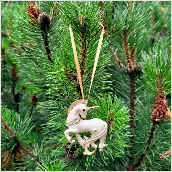 Geschenk-, Deko- oder Baumanhänger "Cremefarbenes Einhorn" - Einzelstück