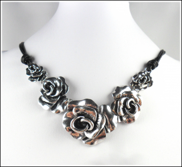 Collier "Fünf Rosen"