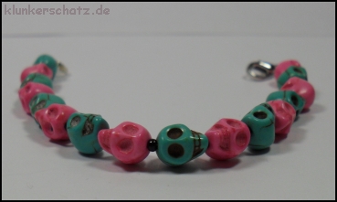 Armband und Halskette "Pretty Skull" - Totenköpfe aus Howlith - Unikate