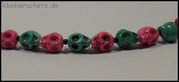 Armband und Halskette "Pretty Skull" - Totenköpfe aus Howlith - Unikate