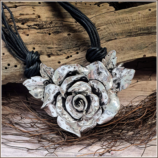 Collier "Große Rose Extravaganza"