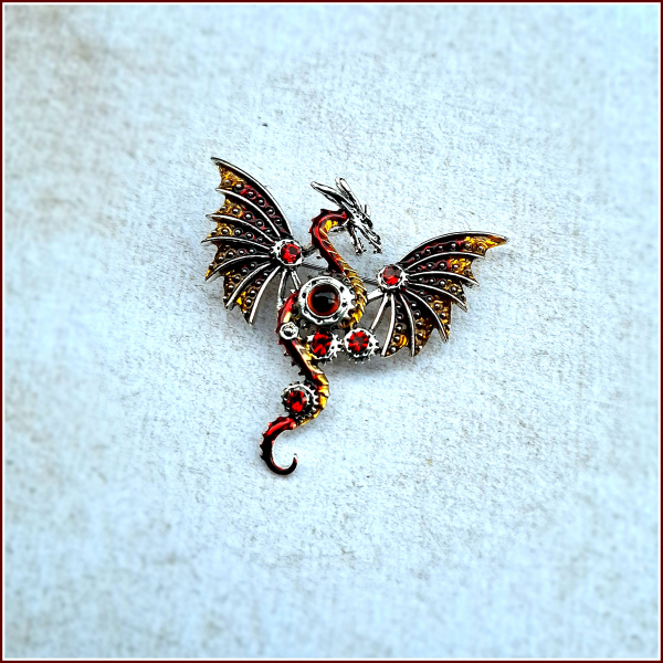 "Steampunk-Drache" in Rot - Brosche & Kettenanhänger - 2 in 1