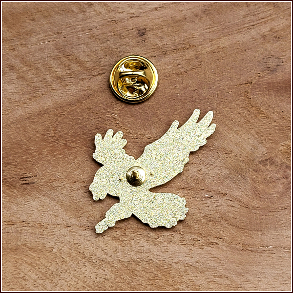 Pin "Adler"