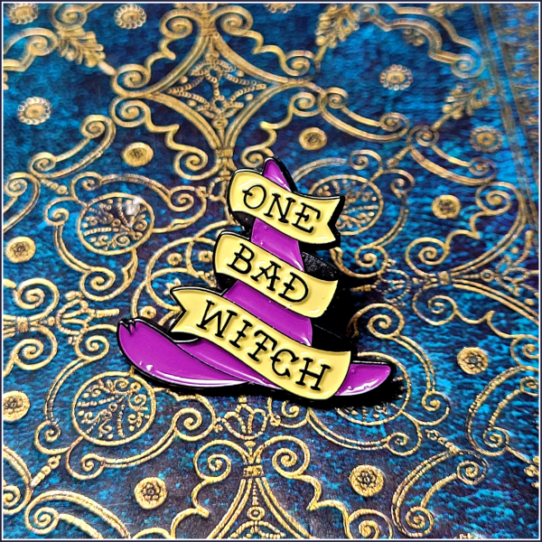 Pin "Hexenhut ONE BAD WITCH"