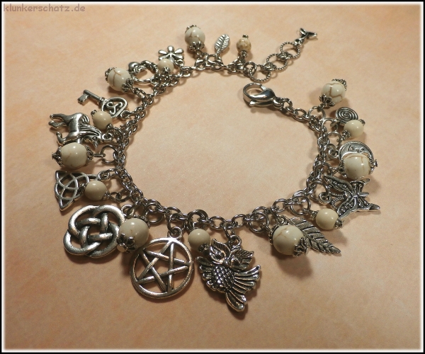 Bettelarmband "Celtic Trust" - Howlith & keltische Symbole