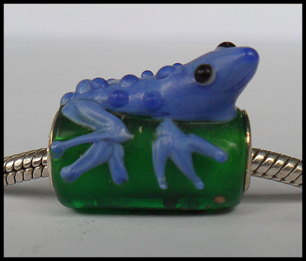 Bead "Eidechse" - Lampwork - blau