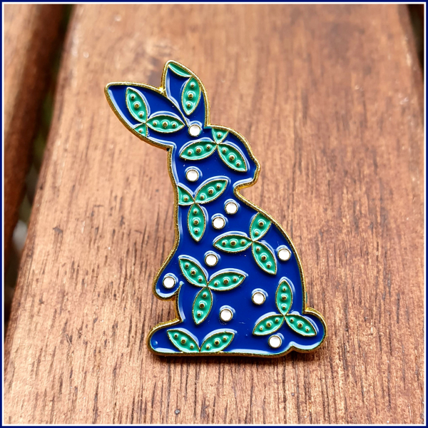 Pin "Blaugrüner Hase"