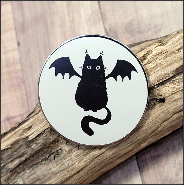 Pin "Geflügelte Hexenkatze"