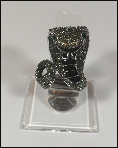 Ring mit Dehnschiene "Kobra"