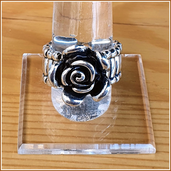 Ring mit Dehnschiene "Rose"