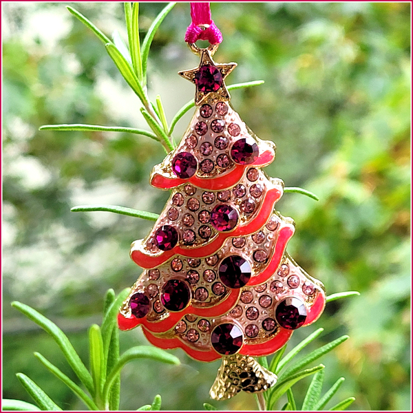 Geschenk- oder Weihnachtsbaumanhänger "Weihnachtsbaum THINK PINK!"