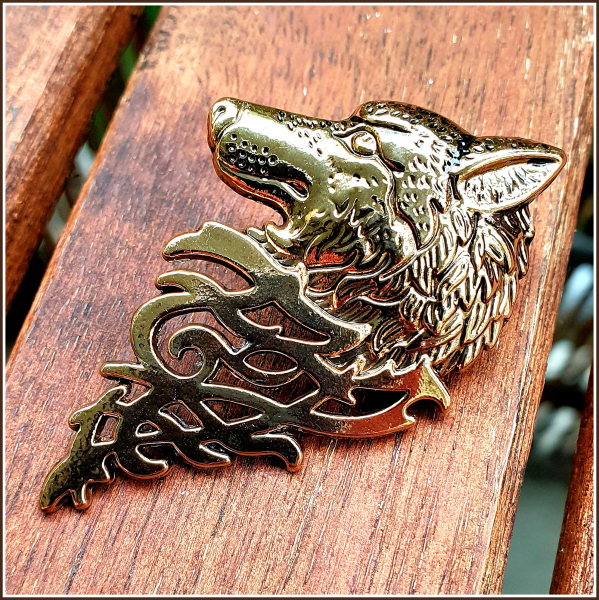 Pin "Keltischer Wolf" in Antikgold